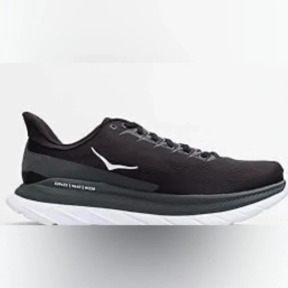 HOKA ONE ONE NIB Mens Mach 4 Mesh Black. size 9.5D. H-0069
